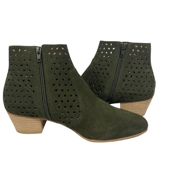 - NWOB Soludos Olive Green Lola Perforated Suede Block Heel Bootie Anthropologie - Picture 12 of 12